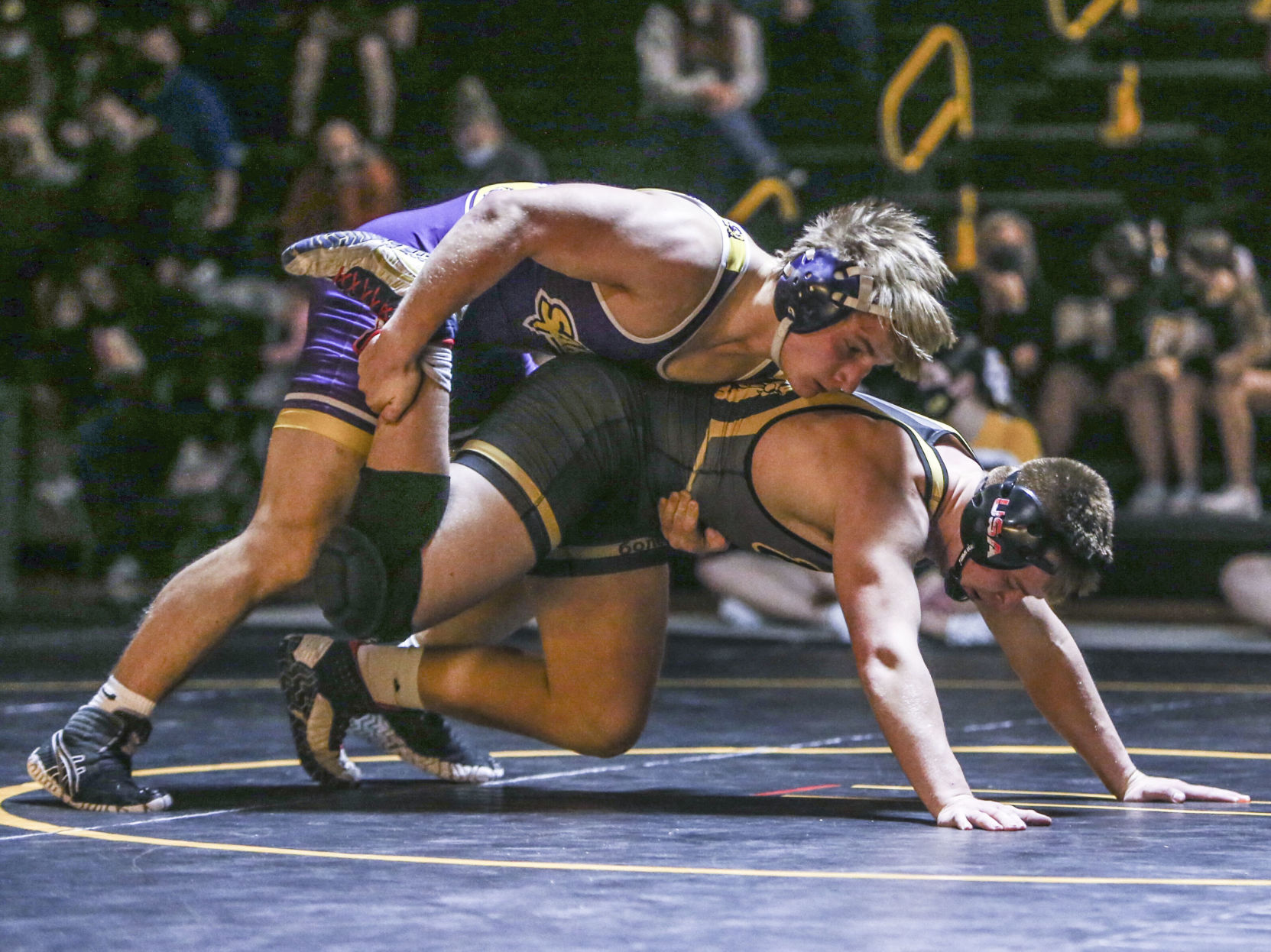 121720-qc-spt-bett wrestling-29.JPG